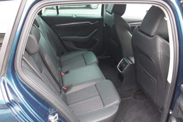 Škoda Octavia 2.0 TDI EVO 110KW WAGON STYLE DSG 4WD - Foto 10