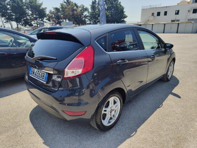 Ford Fiesta 1.5 TDCi 75CV 5 porte Titanium - Foto 3