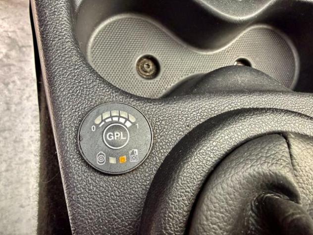 DACIA Sandero Stepway 1.6 8V GPL 85CV rif. 23886232 - Foto 6