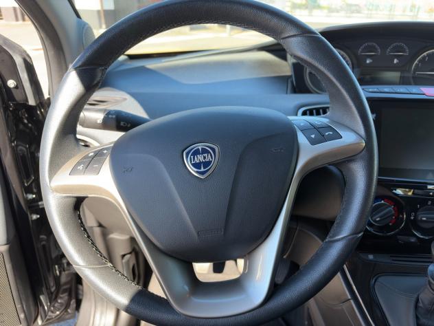 Lancia Ypsilon 1.0 FireFly 5 porte S&S Hybrid Gold - Foto 9