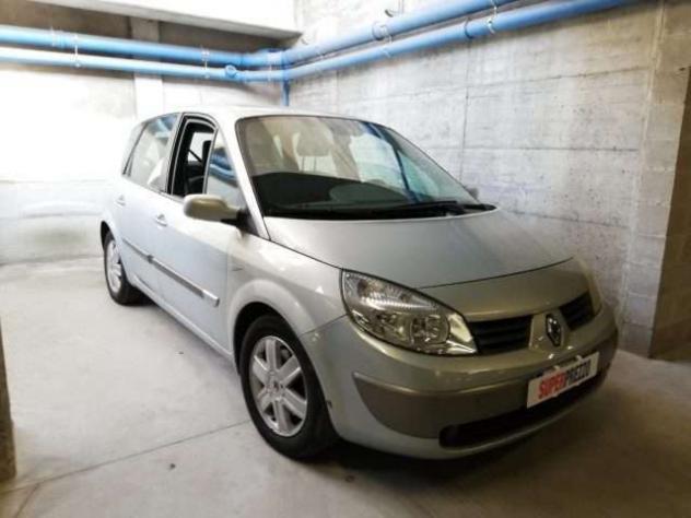 Renault Grand Scenic 1.5 dCi/100CV - Foto 2