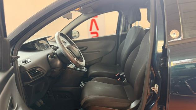 Lancia Ypsilon 1.2 69 CV 5 porte GPL Ecochic Gold - Foto 10