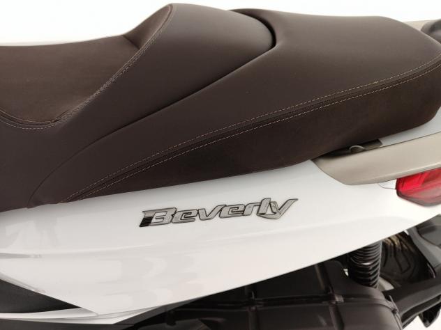 Piaggio Beverly 400 BEVERLY 400 HPE E5 MY22 BIANCO LUNA - Foto 9