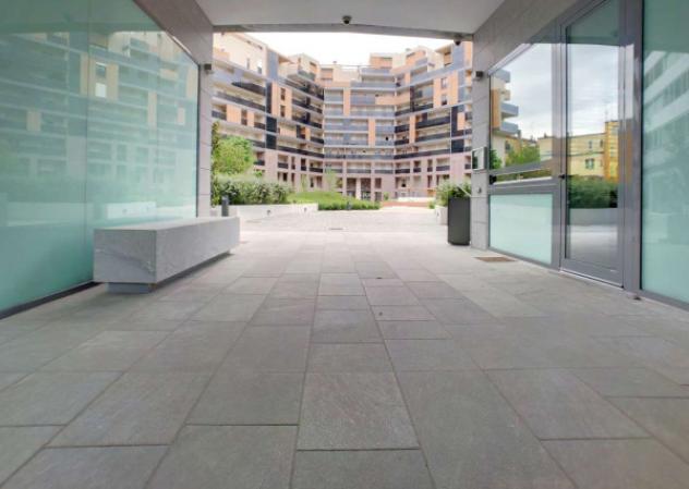 Appartamento di 60 m² con 2 locali e box auto in affitto a Milano - Foto 16