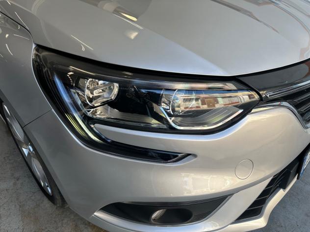 Renault Mane Sporter TCe 140 CV EDC Intens - Foto 4