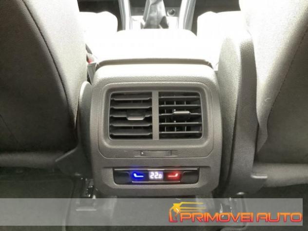 VOLKSWAGEN Touran 2.0 TDI 122 CV Active BlueMotion Technology rif. 20431840 - Foto 8