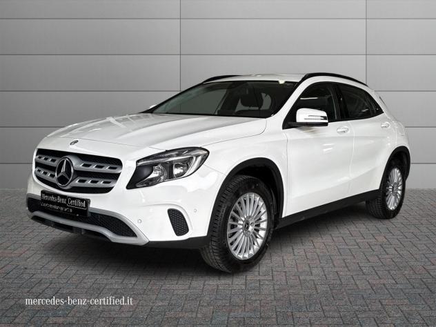Mercedes-Benz GLA GLA-X156 2017 200 d Executive 4matic auto