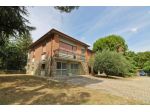 Villa Bifamiliare con grande giardino