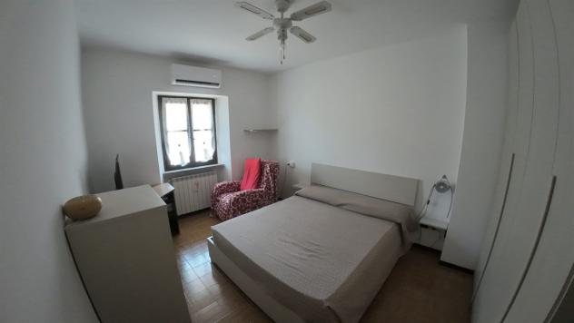 Elegante quadrilocale con box in una suggestiva località di San Giovanni Bianco - Foto 18