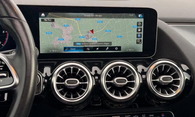 MERCEDES GLA 200 d Automatic Sport - Foto 10