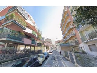 Bilocale con balcone a Sesto Rondo' m1-770 euro