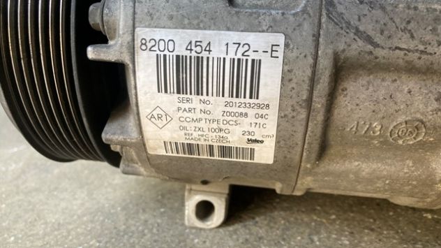 Compressore climatizzatore Renault Trafic 2.0DCI del 2013 (8200454172E) - Foto 4