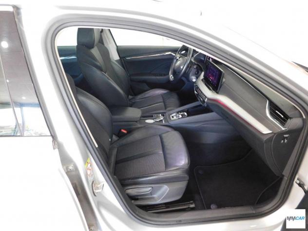 SKODA Octavia 2.0 TDI EVO SCR DSG Wagon Style - Foto 6