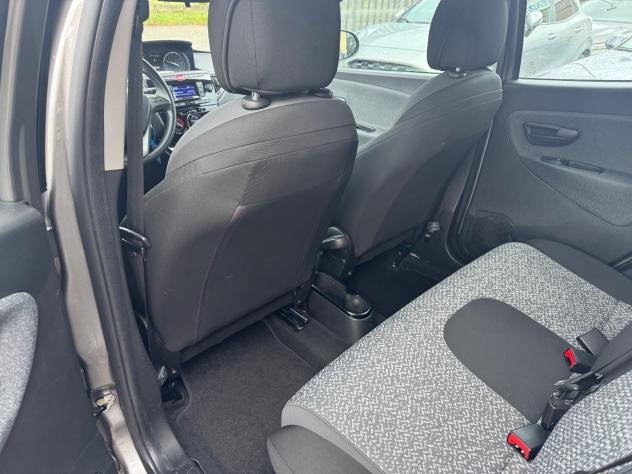 Lancia Ypsilon 1.0 FireFly 5 porte S&S Hybrid Silver Plus - Foto 9