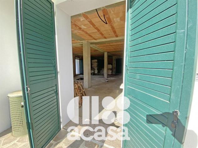 APPARTAMENTO AL GREZZO CON GIARDINO TRE CAMERE PIAN TERRENO - Foto 8
