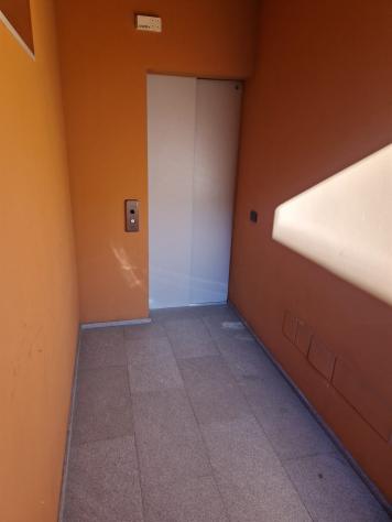 BILOCALE ARREDATO CON POSTO AUTO A LECCO Centro - Foto 7