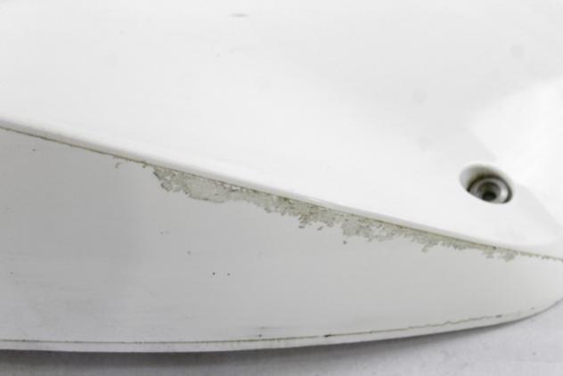 KTM 690 DUKE R 7600805100028 CARENA SERBATOIO DESTRA 10 - 15 RIGHT TANK FAIRING 76008051000 LEGGERI SEGNI DI USURA - Foto 3