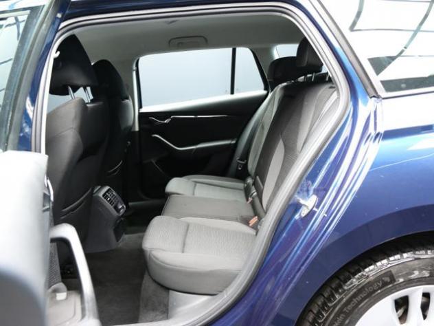 SKODA Octavia 2.0 TDI 116CV DSG Wagon Executive rif. 24118618 - Foto 8