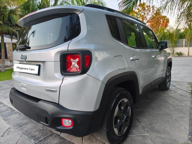 Jeep Renegade 2.0 Mjt 140CV 4WD diesel 4x4 - Foto 4