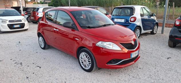 Lancia Ypsilon 1.2 69 CV 5 porte Silver - Foto 4