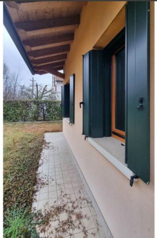 ASTA: A TREVISO, VIA A. DA SANGALLO APPARTAMENTO CON GARAGE E AREA ESTERNA - Foto 17