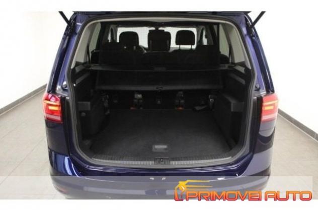 VOLKSWAGEN Touran 2.0 TDI 115 CV SCR Business BlueMotion Technology rif. 18993787 - Foto 9