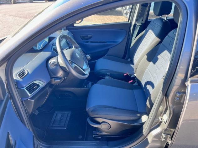 Lancia Ypsilon 1.0 FireFly 5 porte S&S Hybrid Platino - Foto 5
