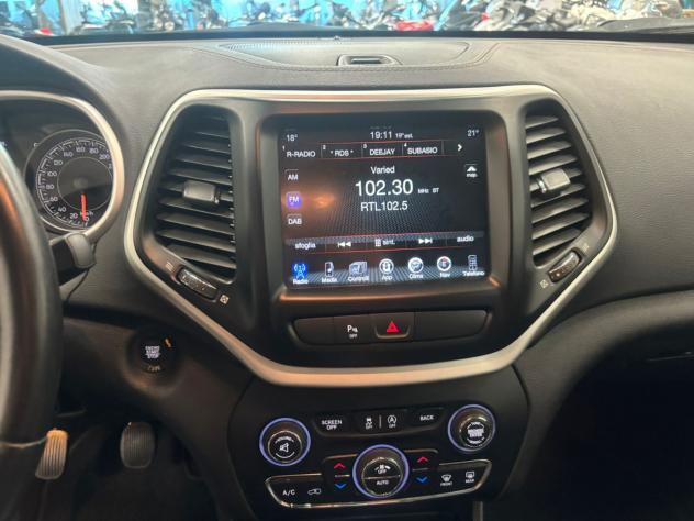 Jeep Cherokee 2.0 Mjt II Limited - Foto 8
