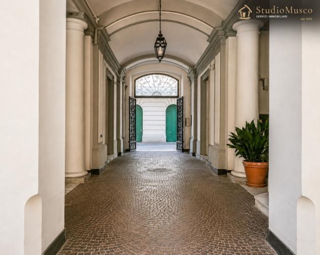 APPARTAMENTO di 10 vani e di 186 mq (NAPOLI) rif. NAVOGB - Foto 6