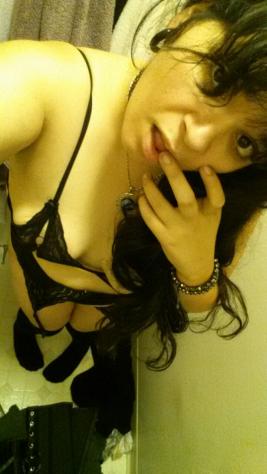 tere_27: alta 163cm, 62kg, cerco uomo vicino Tel: