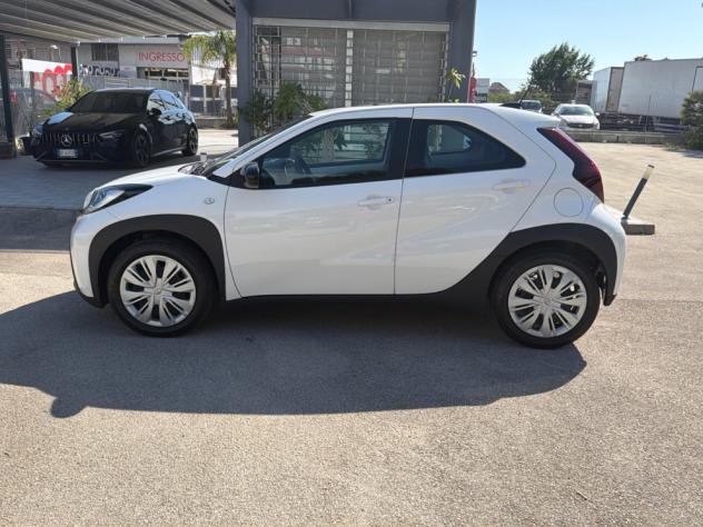 Toyota Aygo X 1.0B (72 CV) Active - Foto 3