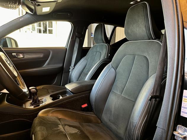 Volvo XC40 D3 AWD R-design 150 Cv - Foto 8