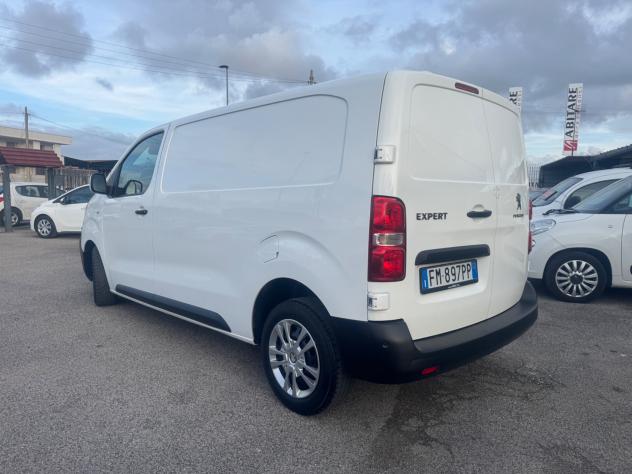 Peugeot Expert BlueHDi 120 Passo medio con porta laterale - Foto 9