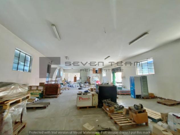 Immobile di 1315 m² con più di 5 locali in vendita a Trezzo sull'Adda - Foto 2