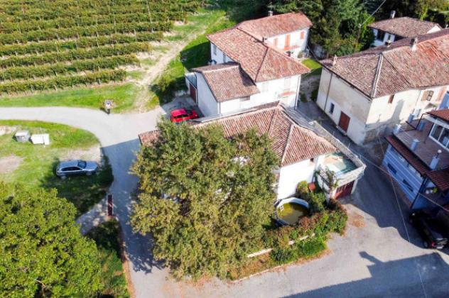 Casa indipendente di 180 m² con 5 locali e box auto in vendita a Mango - Foto 3