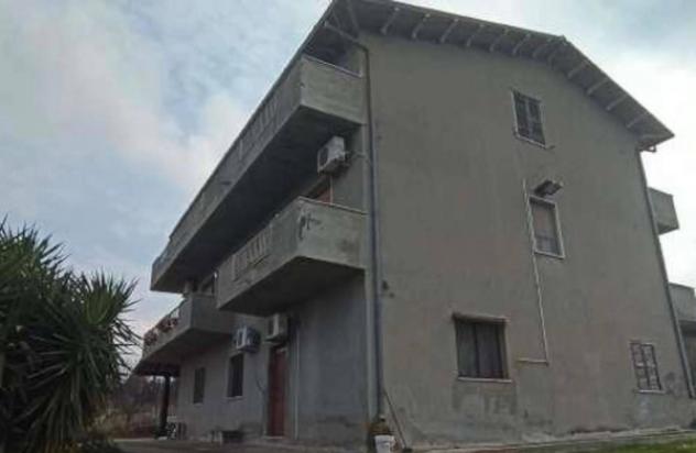 Immobile in asta di 186 m² con più di 5 locali e box auto in vendita a Villamagna - Foto 2