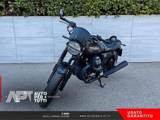 Moto Guzzi V7 Stone 850