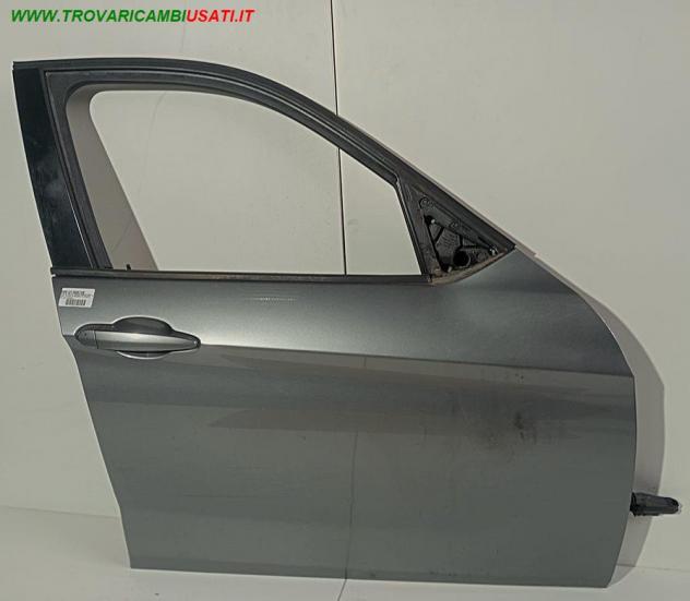 PORTA ANT.D.  GRIGIO MEDIO MET AL/SE 999-U1308728 Carrozzeria  Lamierati esterni  Porte  Porta ant. dx. BMW - X1 E84 - 01-07-2009 - 01-07-2012, BMW -