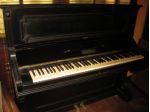 PIAFORTE VERTICALE  G. SCHWADER PARIS- Primi '900 + SGABELLO-