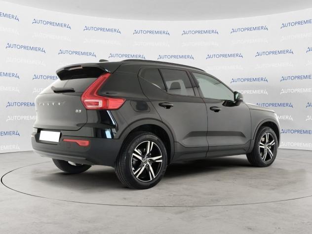 Volvo XC40 B3 automatico Plus Dark - Foto 4
