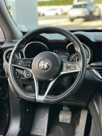 Alfa Romeo Stelvio 2.2 T.diesel 190CV AT8 Q4 Sport - 2019 - Foto 8