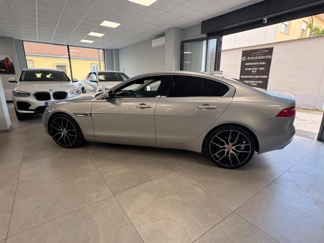 Jaguar XE Sport 2.0 TDI 180cv 2016 km 169000 - Foto 7