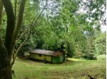 Collina di Camaiore vendesi terreno con magazzino