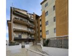 VENDESI APPARTAMENTO CON ASCENSORE CON AMPIO BALCONE, VICO I A. DIAZ, 1 – VENOSA