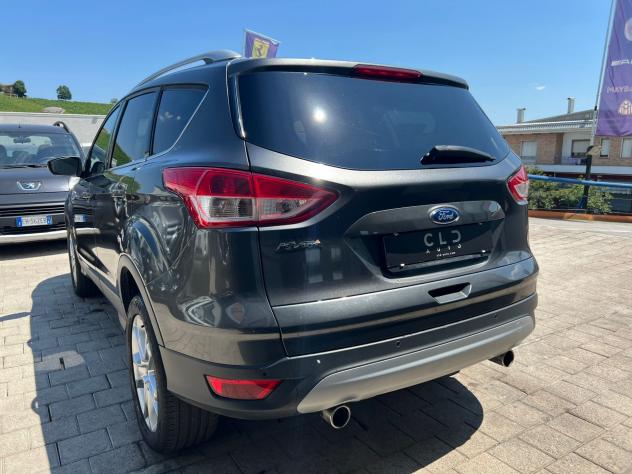 Ford Kuga 2.0 TDCI 163 CV 4WD Powershift Titanium - Foto 4
