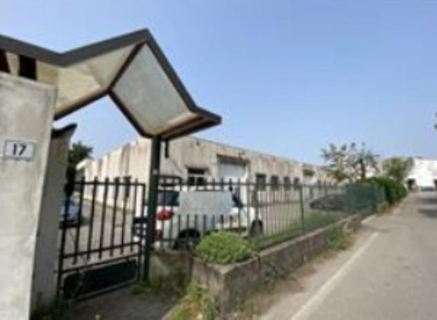 Immobile in asta di 3 m² con più di 5 locali in vendita a Lesmo - Foto 4