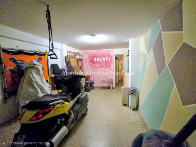 CASA CON GIARDINO NEL CUORE DEL PAESE – COMFORT, SPAZI E TUTTI I SERVIZI A PORTATA DI MANO - Foto 15