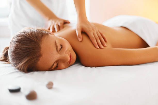 Offro massaggi solo per signore - Foto 2 Tel:0041798685277