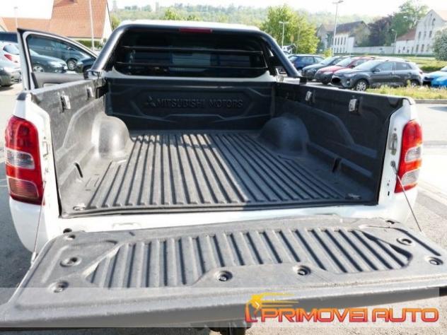 MITSUBISHI L200 2.4 DI-D/154CV Single Cab rif. 19166344 - Foto 9