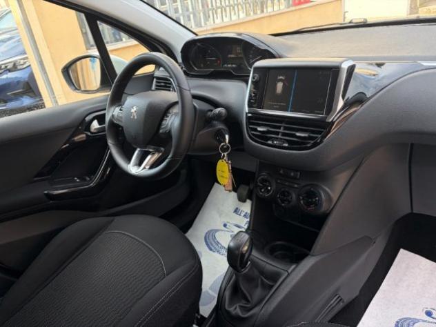PEUGEOT 208 1.2 82 Business rif. 23869288 - Foto 9